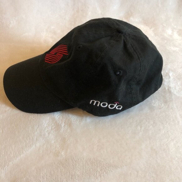 Portland Trail Blazers Black Cap, Strapback Baseball Basketball Golf Running - Picture 2 of 7